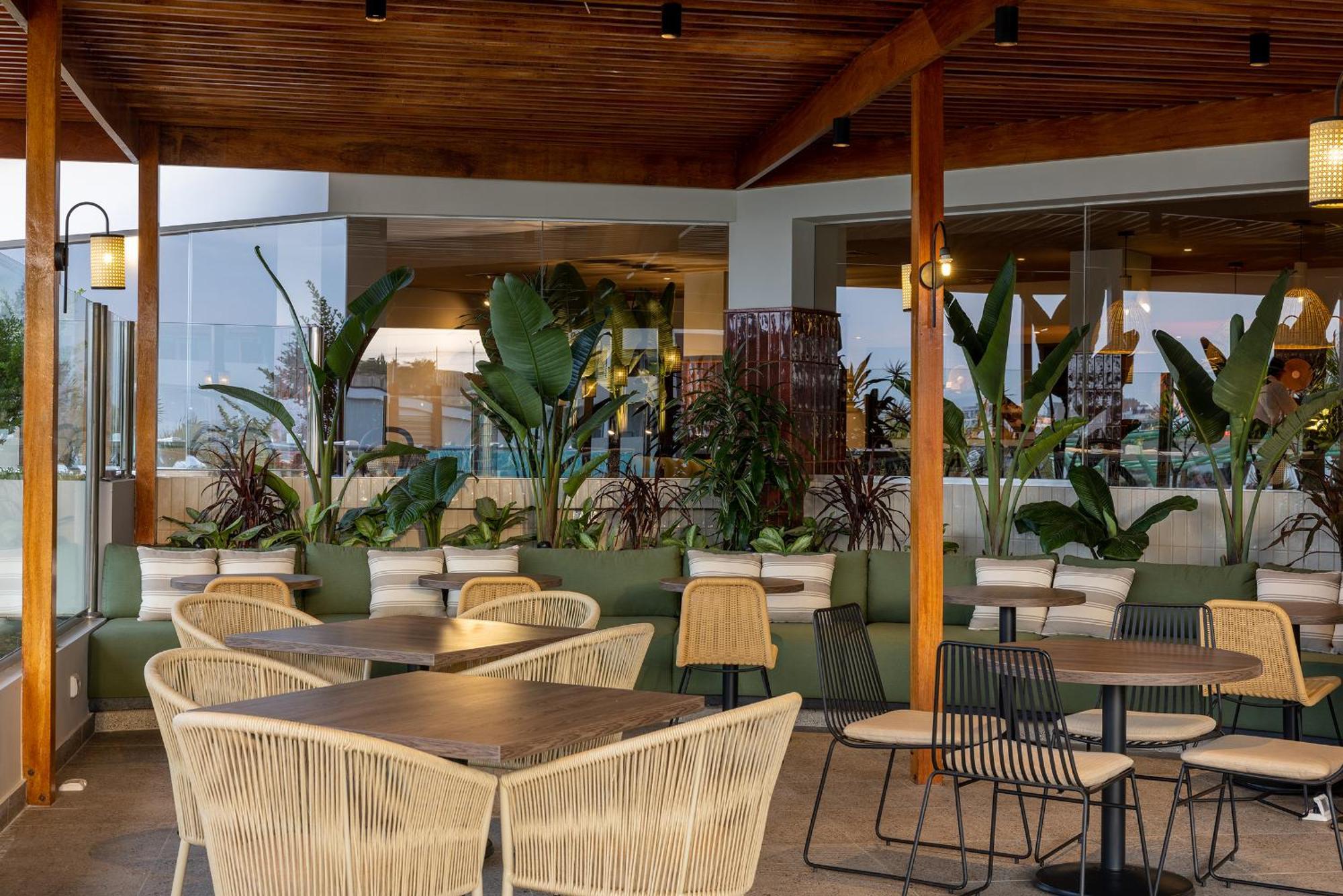 Aranwa Paracas Resort & Spa Exterior photo The interior of the lounge